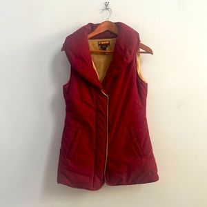 BROOKLYN INDUSTRIES cotton/faux fur thick maroon vest